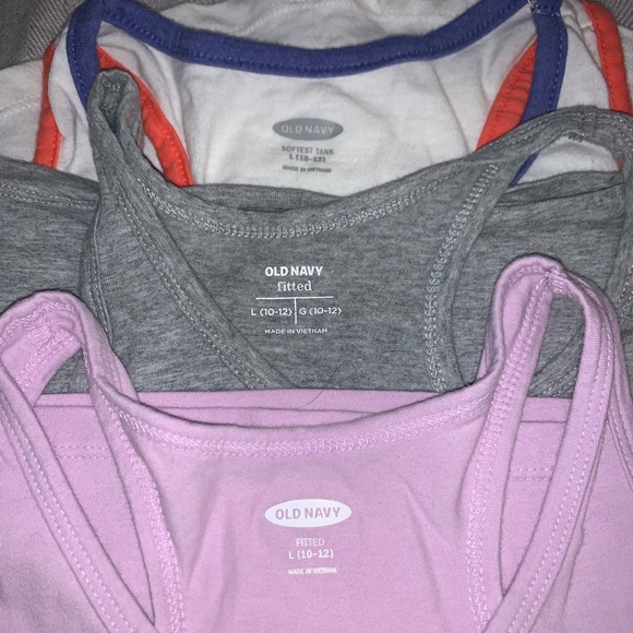 Bundle of 3 girls tanks - Picture 2 of 2
